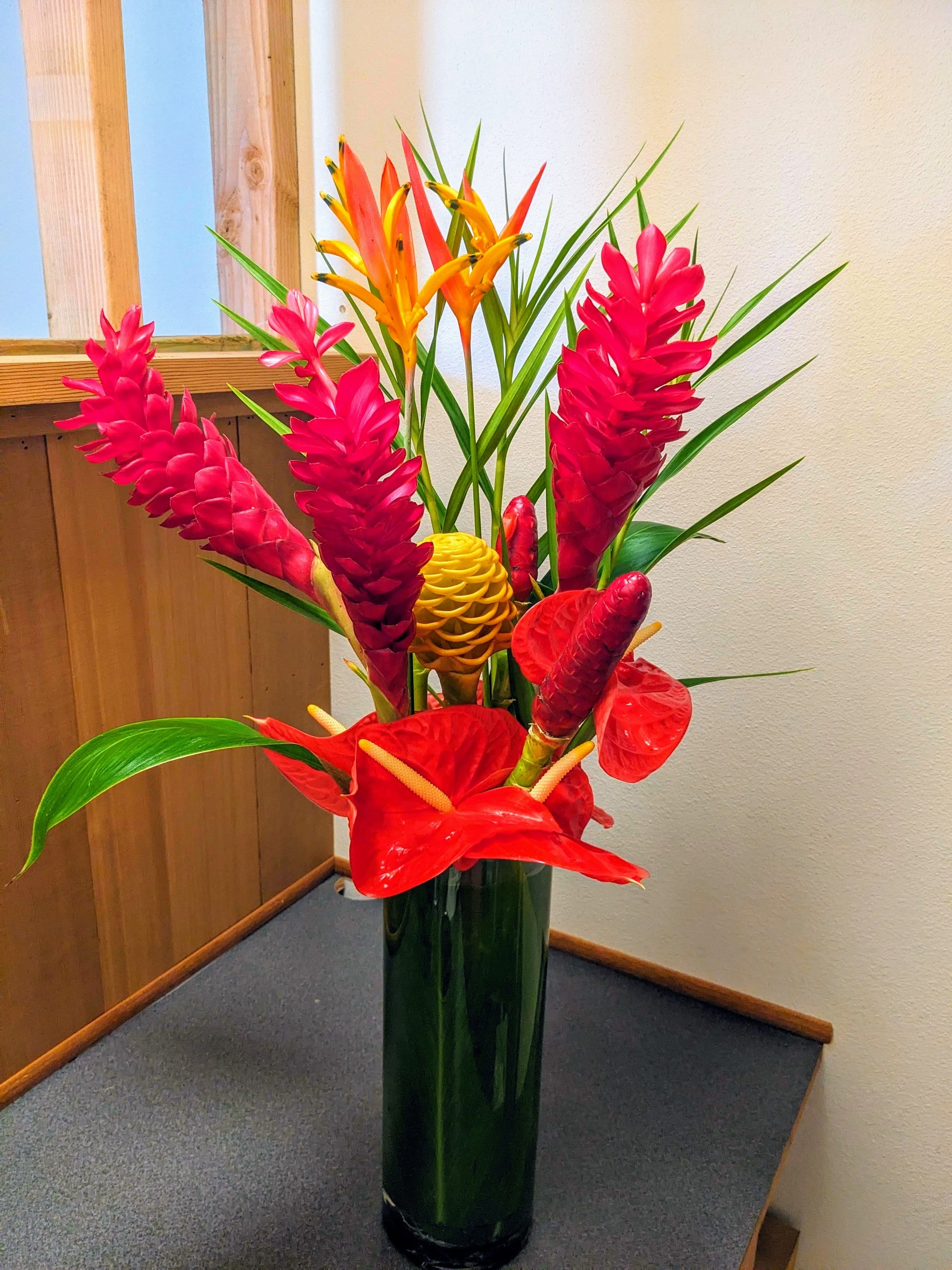 Sending You Aloha Flowers Flowers of the month subscription - Nationwide Delivery Included