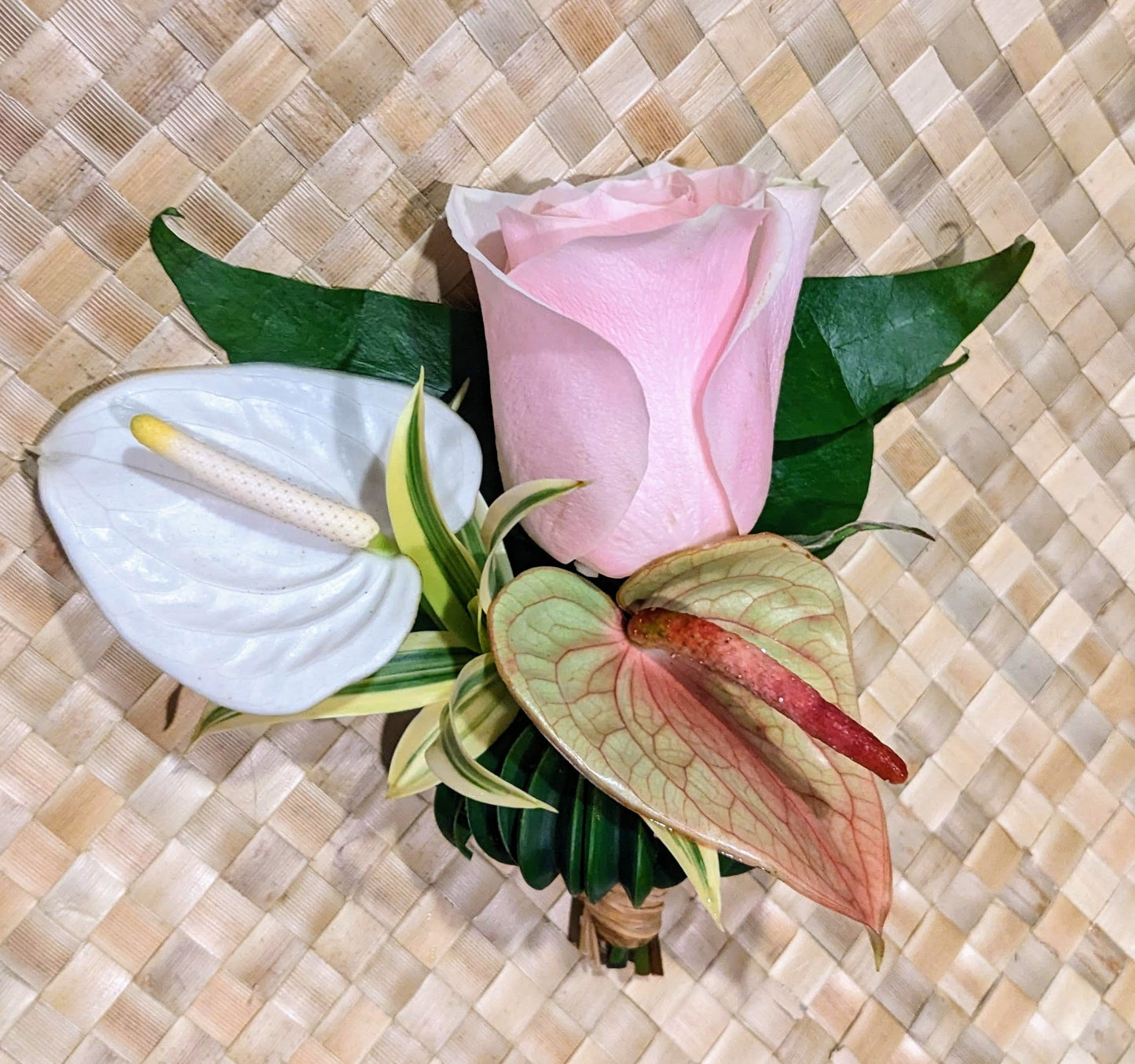 boutonniere Hawaii