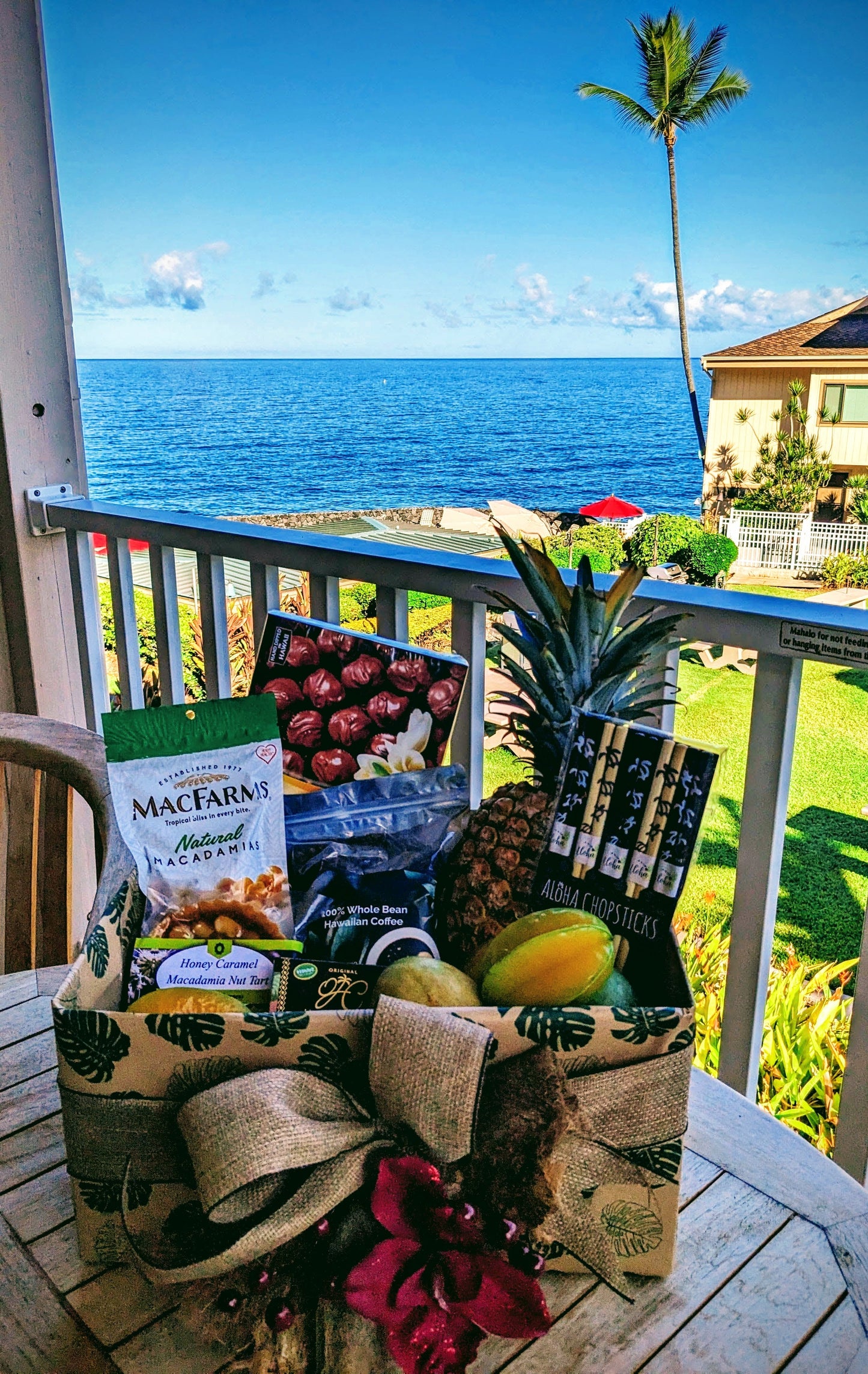 Gift basket Hawaii